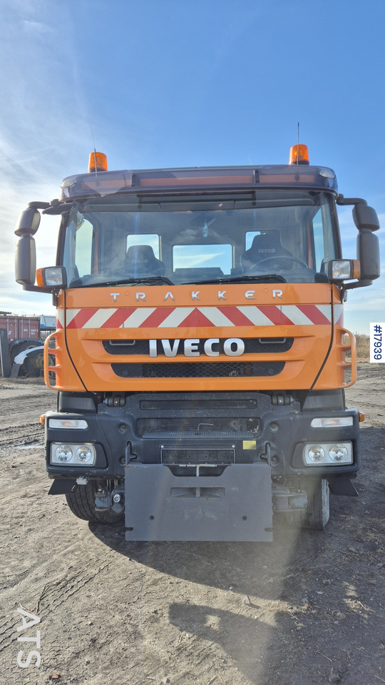 Tipper/sand spreader IVECO TRAKKER 410 6x4 (2008) - Φορτηγό ανατρεπόμενο: φωτογραφία 3 Tipper/sand spreader IVECO TRAKKER 410 6x4 (2008) - Φορτηγό ανατρεπόμενο: φωτογραφία 3