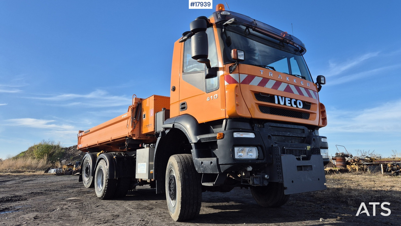 Tipper/sand spreader IVECO TRAKKER 410 6x4 (2008) - Φορτηγό ανατρεπόμενο: φωτογραφία 2 Tipper/sand spreader IVECO TRAKKER 410 6x4 (2008) - Φορτηγό ανατρεπόμενο: φωτογραφία 2
