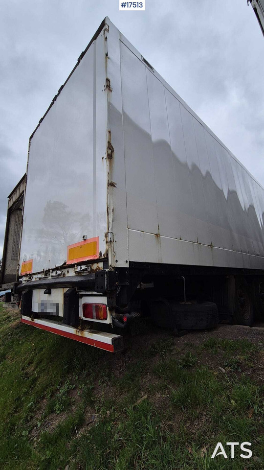Truck semi-trailer, isothermal KRONE SD (2008) - Επικαθήμενο κουρτίνα: φωτογραφία 4 Truck semi-trailer, isothermal KRONE SD (2008) - Επικαθήμενο κουρτίνα: φωτογραφία 4