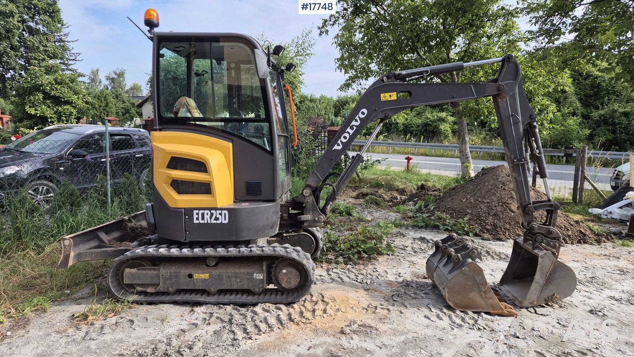 VOLVO ECR25D Mini Crawler Excavator (2021) - Μίνι εκσκαφέας: φωτογραφία 1 VOLVO ECR25D Mini Crawler Excavator (2021) - Μίνι εκσκαφέας: φωτογραφία 1