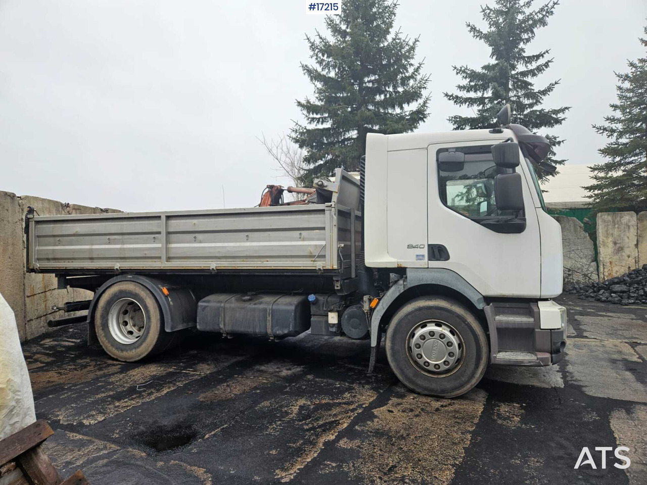 VOLVO FL4XR3 Three-way tipping (2006) - Φορτηγό ανατρεπόμενο: φωτογραφία 4 VOLVO FL4XR3 Three-way tipping (2006) - Φορτηγό ανατρεπόμενο: φωτογραφία 4