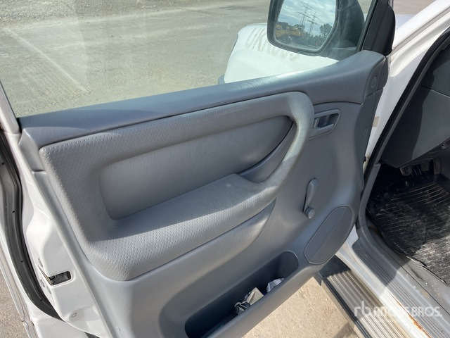 1999 Toyota Land Cruiser HZJ105L-GCMRS SUV - SUV: φωτογραφία 5 1999 Toyota Land Cruiser HZJ105L-GCMRS SUV - SUV: φωτογραφία 5