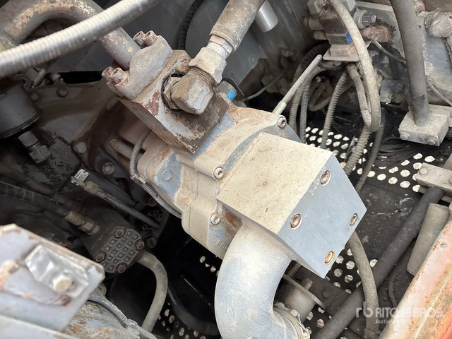 Ερπυστριοφόρος εκσκαφέας 2005 Hitachi ZX850LCH Tracked Excavator: φωτογραφία 6