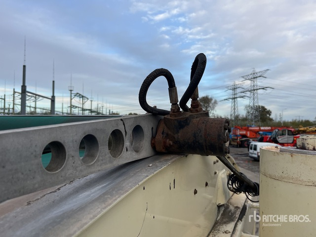 2010 Volvo FM420 8x4 Sleeper Tri/A Dump Truck - Φορτηγό ανατρεπόμενο: φωτογραφία 4 2010 Volvo FM420 8x4 Sleeper Tri/A Dump Truck - Φορτηγό ανατρεπόμενο: φωτογραφία 4