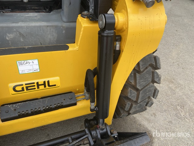2020 Gehl R165 Two-Speed High Flow Skid Steer Loader - Φορτωτής πλάγιας ολίσθησης: φωτογραφία 5 2020 Gehl R165 Two-Speed High Flow Skid Steer Loader - Φορτωτής πλάγιας ολίσθησης: φωτογραφία 5