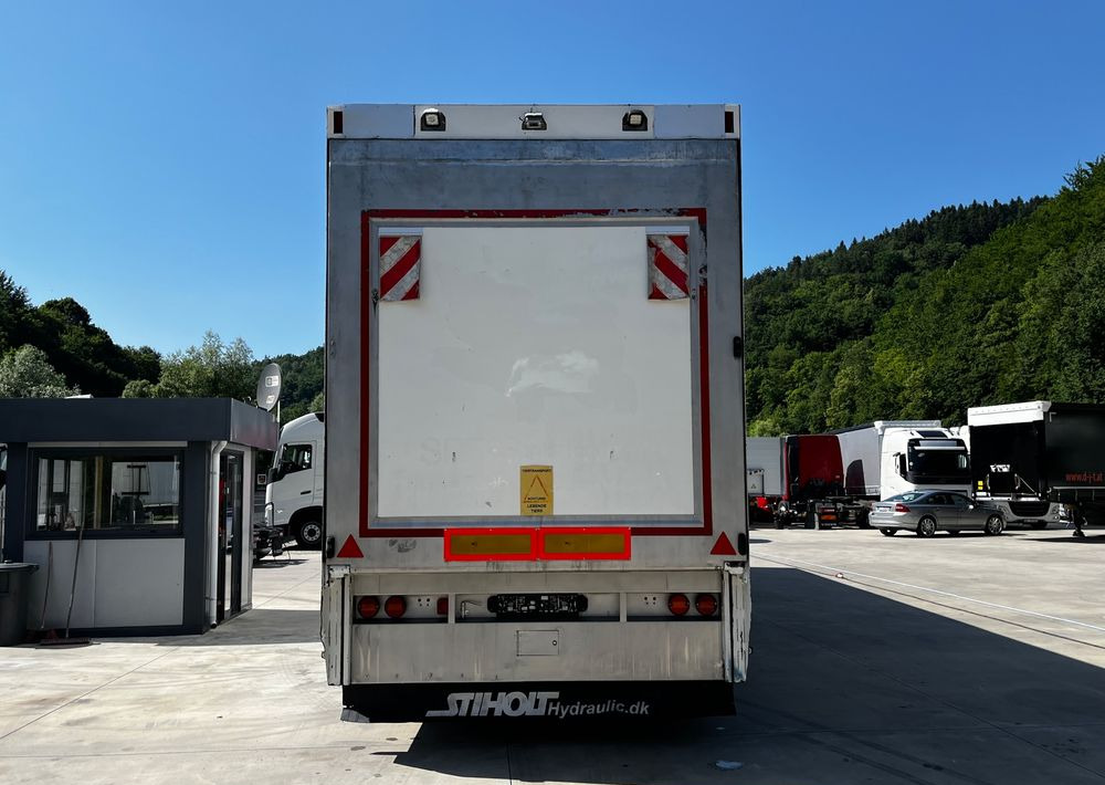 Pezzaioli HMK Industri // Do przewozu zwierząt // 2004 Rok // 3 Pokłady // Waga // Osi skrętne // Oznonacja // - Επικαθήμενο μεταφορά ζώων: φωτογραφία 5 Pezzaioli HMK Industri // Do przewozu zwierząt // 2004 Rok // 3 Pokłady // Waga // Osi skrętne // Oznonacja // - Επικαθήμενο μεταφορά ζώων: φωτογραφία 5