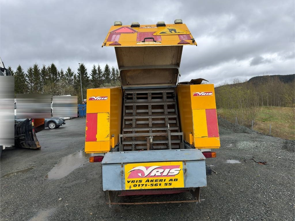 Broddway Combi feievogn - Σάρωθρο δρόμων: φωτογραφία 3 Broddway Combi feievogn - Σάρωθρο δρόμων: φωτογραφία 3