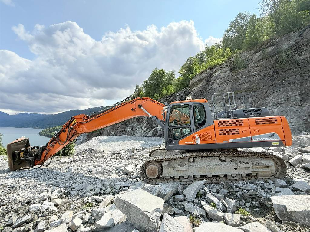 Doosan DX 300 LC-5 - Ερπυστριοφόρος εκσκαφέας: φωτογραφία 3 Doosan DX 300 LC-5 - Ερπυστριοφόρος εκσκαφέας: φωτογραφία 3