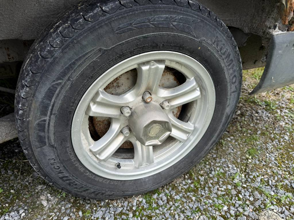 Βαν Toyota Hiace 4x4: φωτογραφία 10