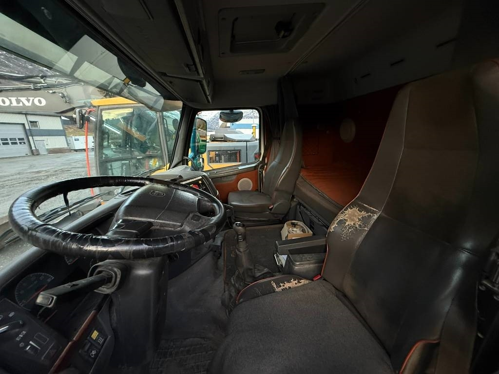 Φορτηγό ανατρεπόμενο Volvo FH 16 550 6x2: φωτογραφία 27 Φορτηγό ανατρεπόμενο Volvo FH 16 550 6x2: φωτογραφία 27