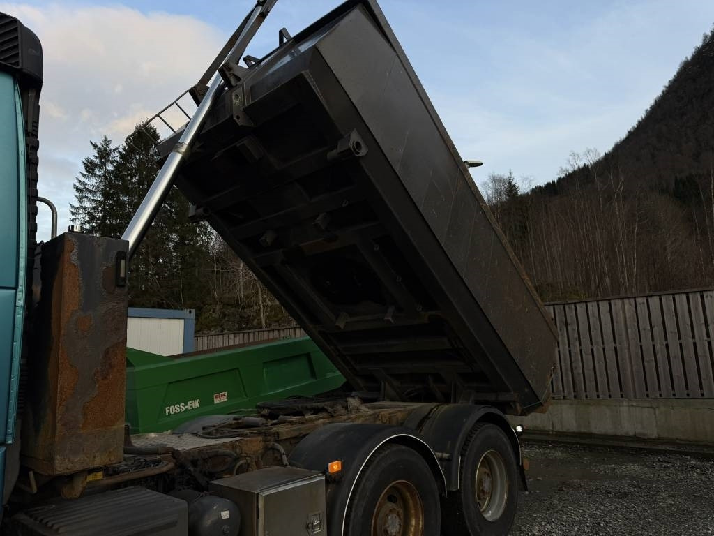 Φορτηγό ανατρεπόμενο Volvo FH 16 550 6x2: φωτογραφία 40 Φορτηγό ανατρεπόμενο Volvo FH 16 550 6x2: φωτογραφία 40