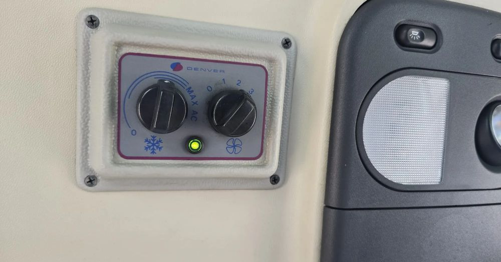 Μικρό λεωφορείο, Επιβατικό βαν Iveco 50c15: φωτογραφία 10 Μικρό λεωφορείο, Επιβατικό βαν Iveco 50c15: φωτογραφία 10