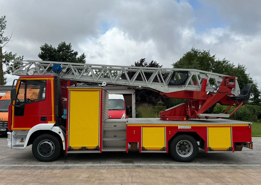 Iveco Eurocargo 130E24 - Πυροσβεστικό όχημα: φωτογραφία 5 Iveco Eurocargo 130E24 - Πυροσβεστικό όχημα: φωτογραφία 5