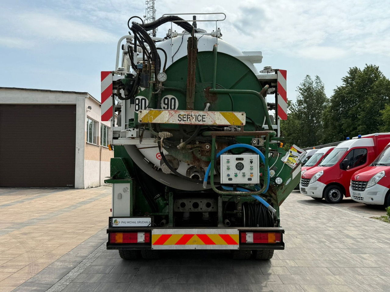 Mercedes-Benz Actros 4140 8x4 Wóz Asenizacyjny Beczkowóz 16500 Litrów - Όχημα εκκένωσης βόθρων: φωτογραφία 5 Mercedes-Benz Actros 4140 8x4 Wóz Asenizacyjny Beczkowóz 16500 Litrów - Όχημα εκκένωσης βόθρων: φωτογραφία 5