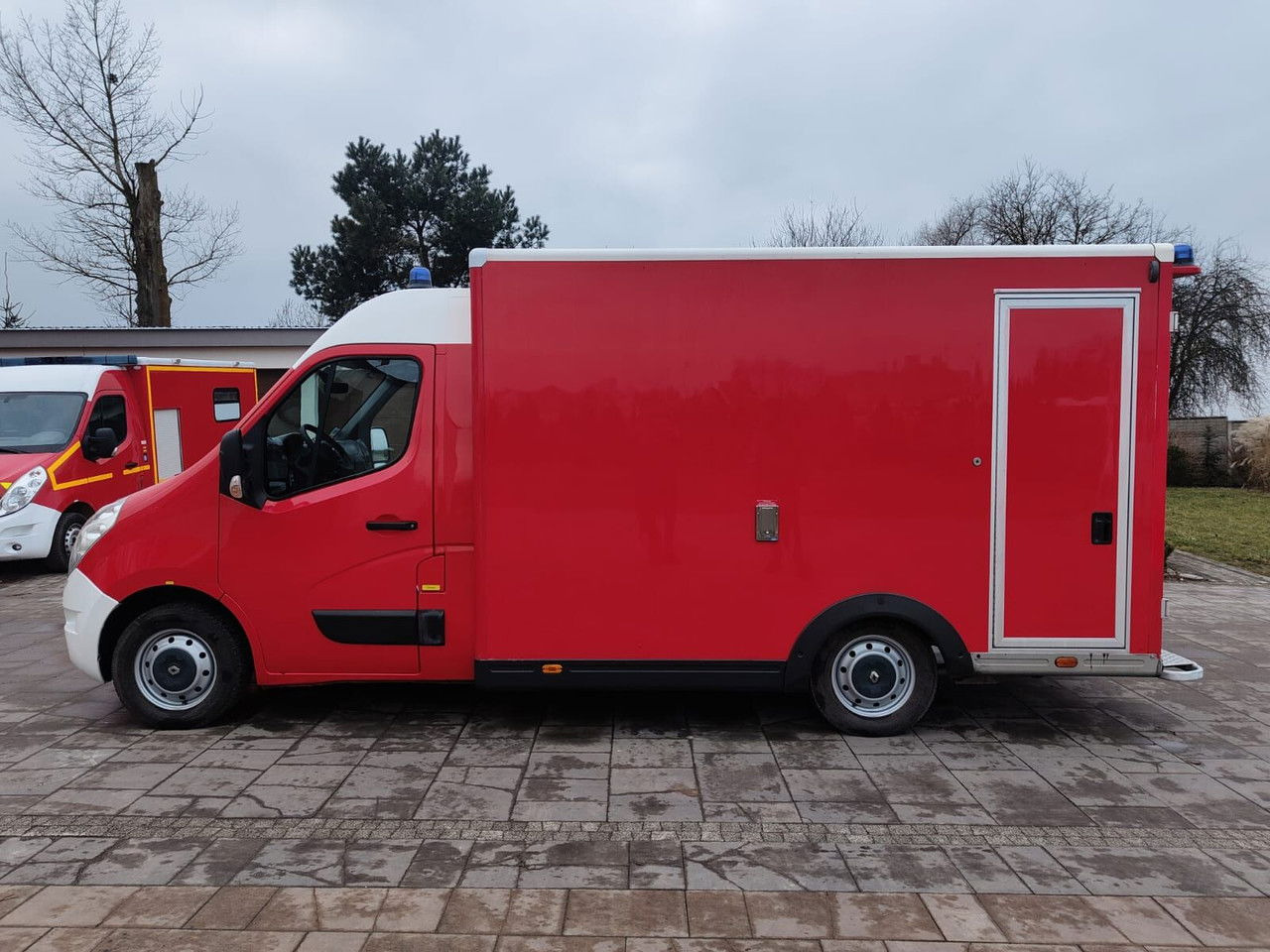 Renault Master Karetka Ambulans pogotowie kontenerowe Kamper - Ασθενοφόρο: φωτογραφία 5 Renault Master Karetka Ambulans pogotowie kontenerowe Kamper - Ασθενοφόρο: φωτογραφία 5