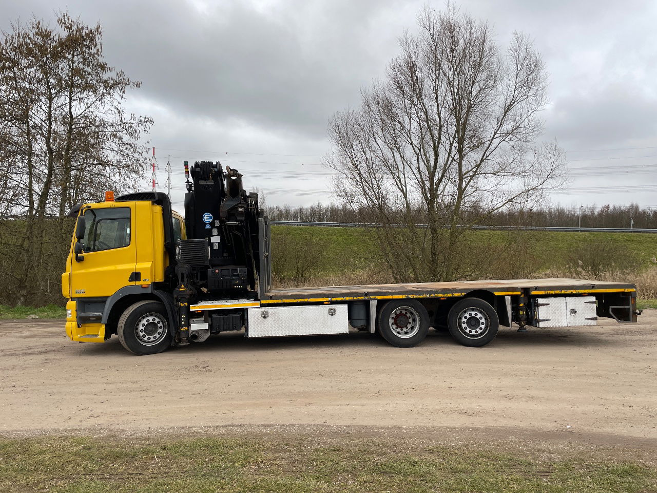 DAF 85.410 Met Effer 470 6s laadkraan ladekran loadercrane crane palfinger hiab - Φορτηγό με γερανό: φωτογραφία 2 DAF 85.410 Met Effer 470 6s laadkraan ladekran loadercrane crane palfinger hiab - Φορτηγό με γερανό: φωτογραφία 2