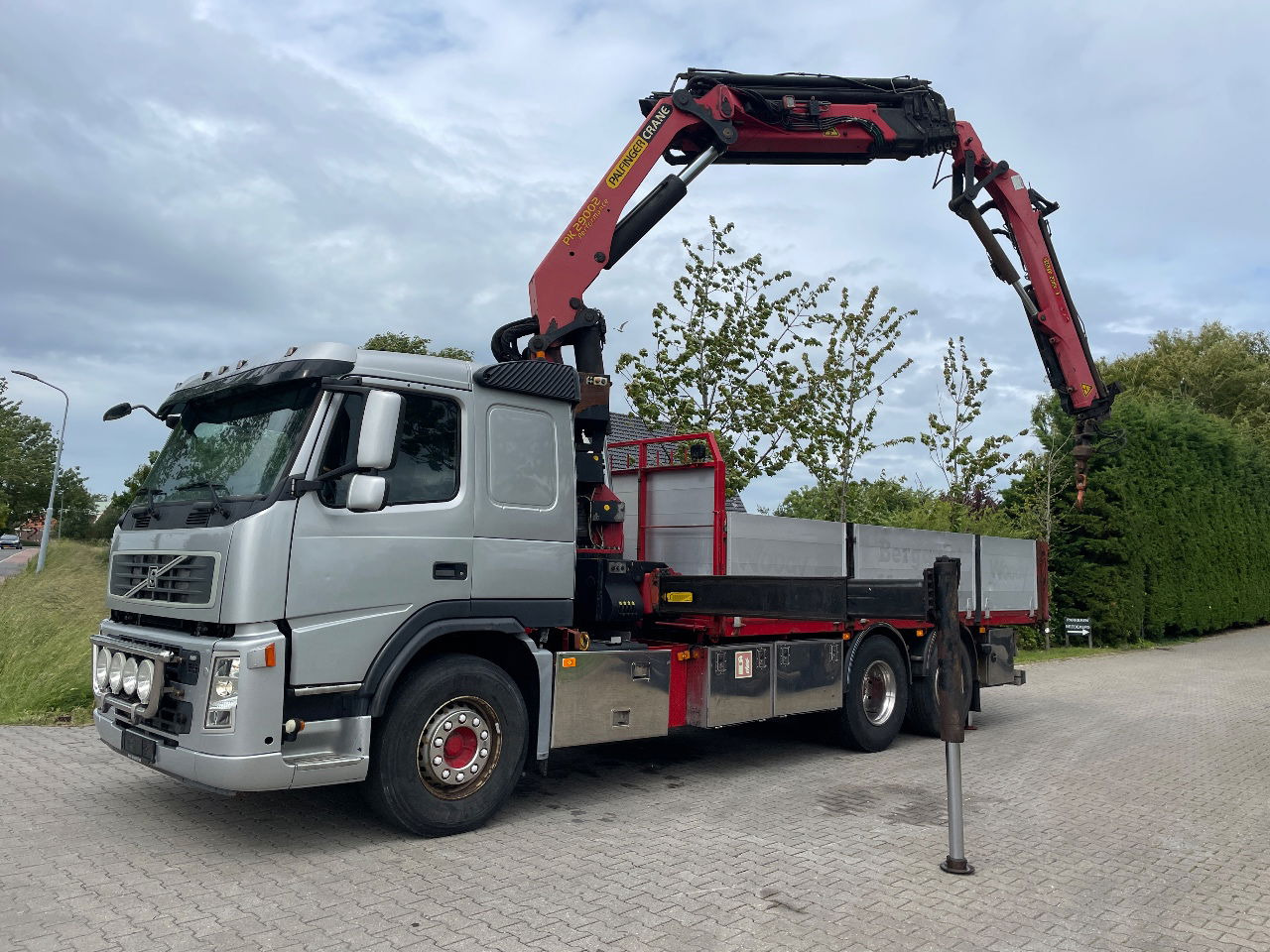 Φορτηγό με γερανό Volvo FM 440 with Palfinger PK29002 with jib flyjib: φωτογραφία 1