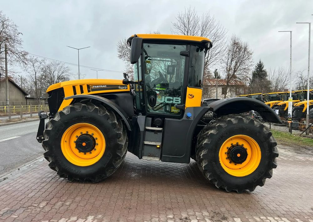 JCB Fastrac 4220 - Τρακτέρ: φωτογραφία 2 JCB Fastrac 4220 - Τρακτέρ: φωτογραφία 2