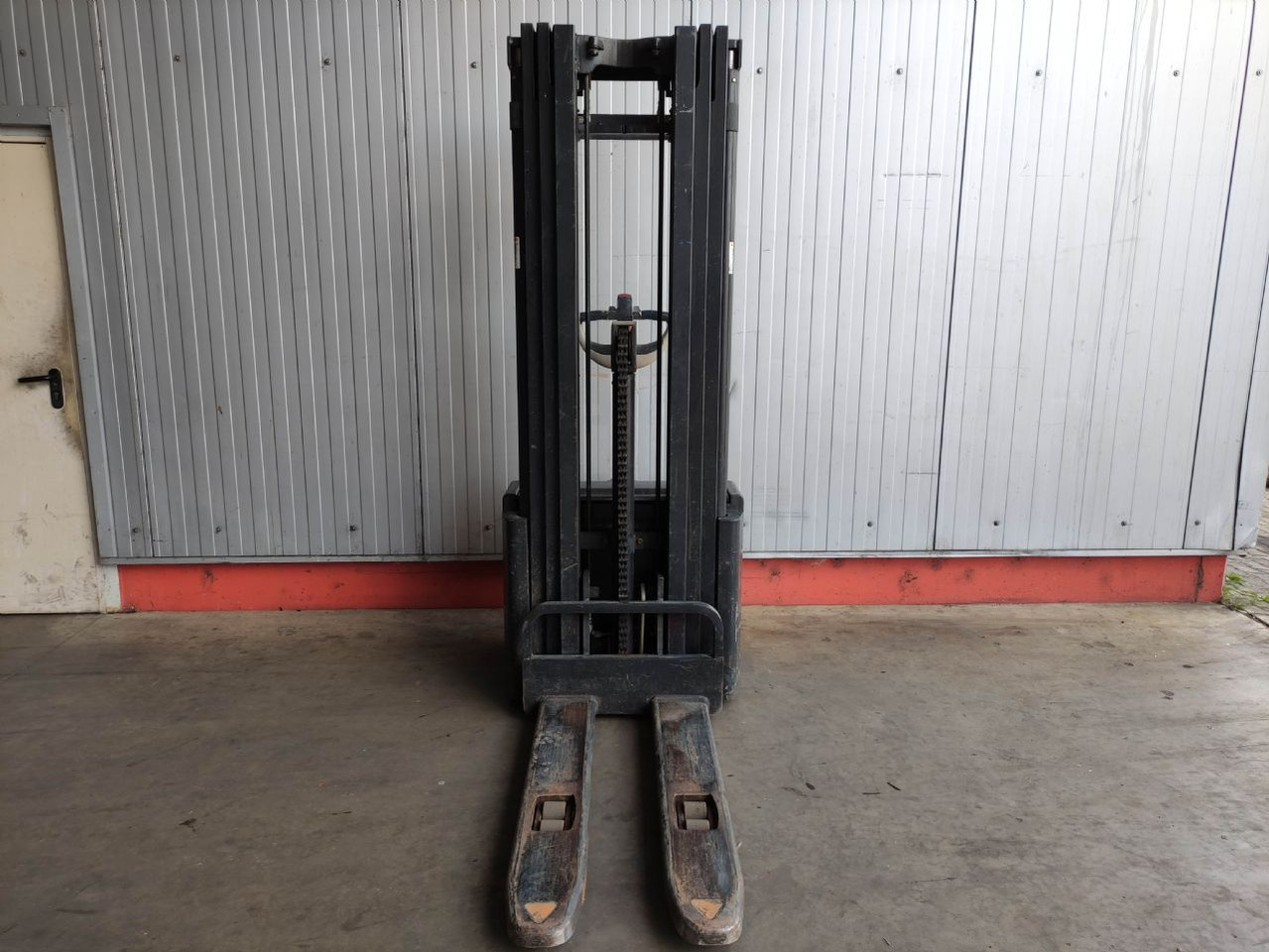 Crown WE 2300-1.6 TT - Μηχάνημα στοίβαξης: φωτογραφία 3 Crown WE 2300-1.6 TT - Μηχάνημα στοίβαξης: φωτογραφία 3