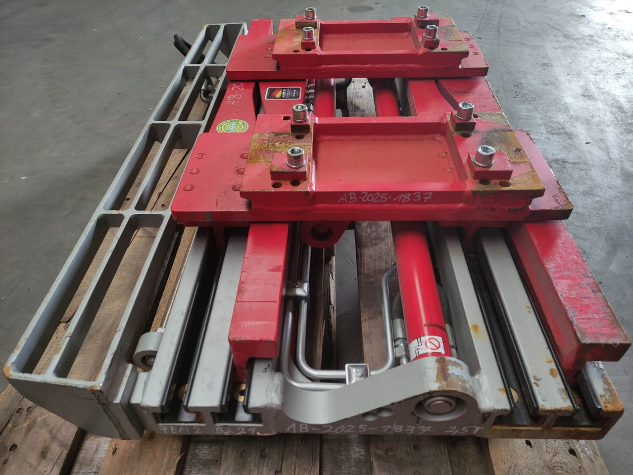 Durwen ZVP25-AS - Πιρούνες: φωτογραφία 2 Durwen ZVP25-AS - Πιρούνες: φωτογραφία 2