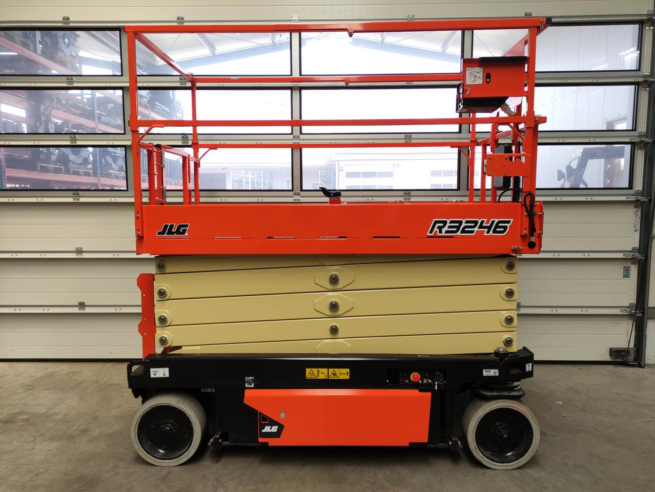 JLG R3246 - Ψαλιδωτό ανυψωτικό: φωτογραφία 2 JLG R3246 - Ψαλιδωτό ανυψωτικό: φωτογραφία 2