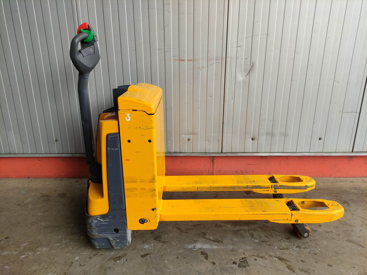 Jungheinrich EJE 116 - Παλετοφόρο: φωτογραφία 2 Jungheinrich EJE 116 - Παλετοφόρο: φωτογραφία 2