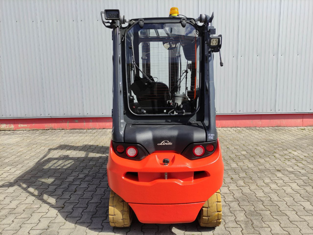 Linde E35L-01-387 - Ηλεκτροκίνητο περονοφόρο: φωτογραφία 4 Linde E35L-01-387 - Ηλεκτροκίνητο περονοφόρο: φωτογραφία 4