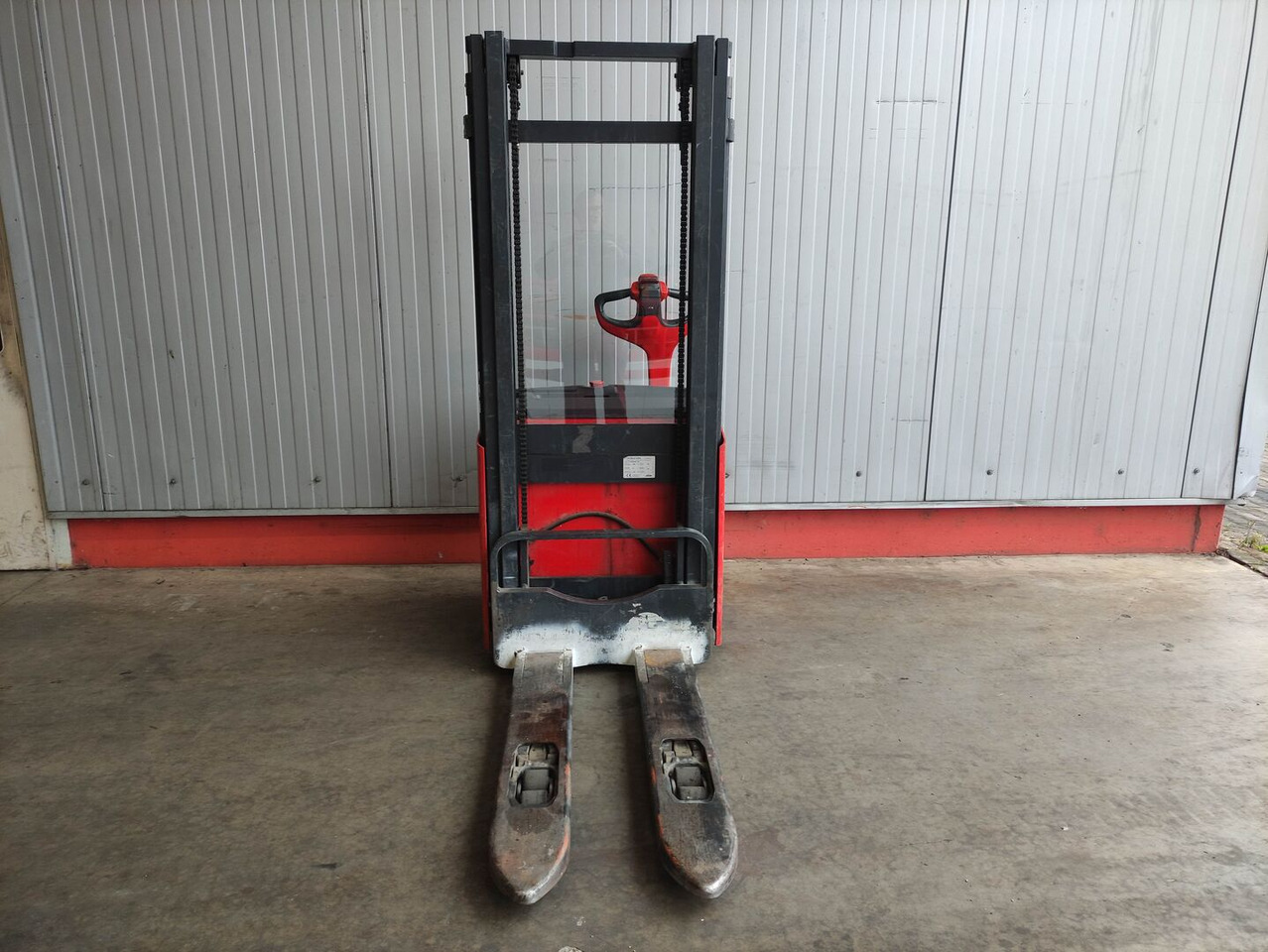 Linde L12 i - Μηχάνημα στοίβαξης: φωτογραφία 3 Linde L12 i - Μηχάνημα στοίβαξης: φωτογραφία 3