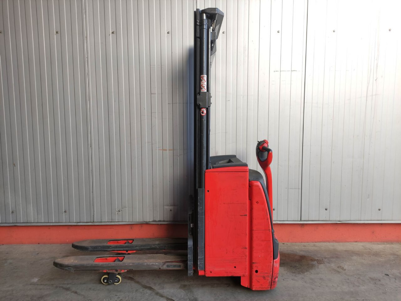 Linde L14i-1173 - Μηχάνημα στοίβαξης: φωτογραφία 1 Linde L14i-1173 - Μηχάνημα στοίβαξης: φωτογραφία 1