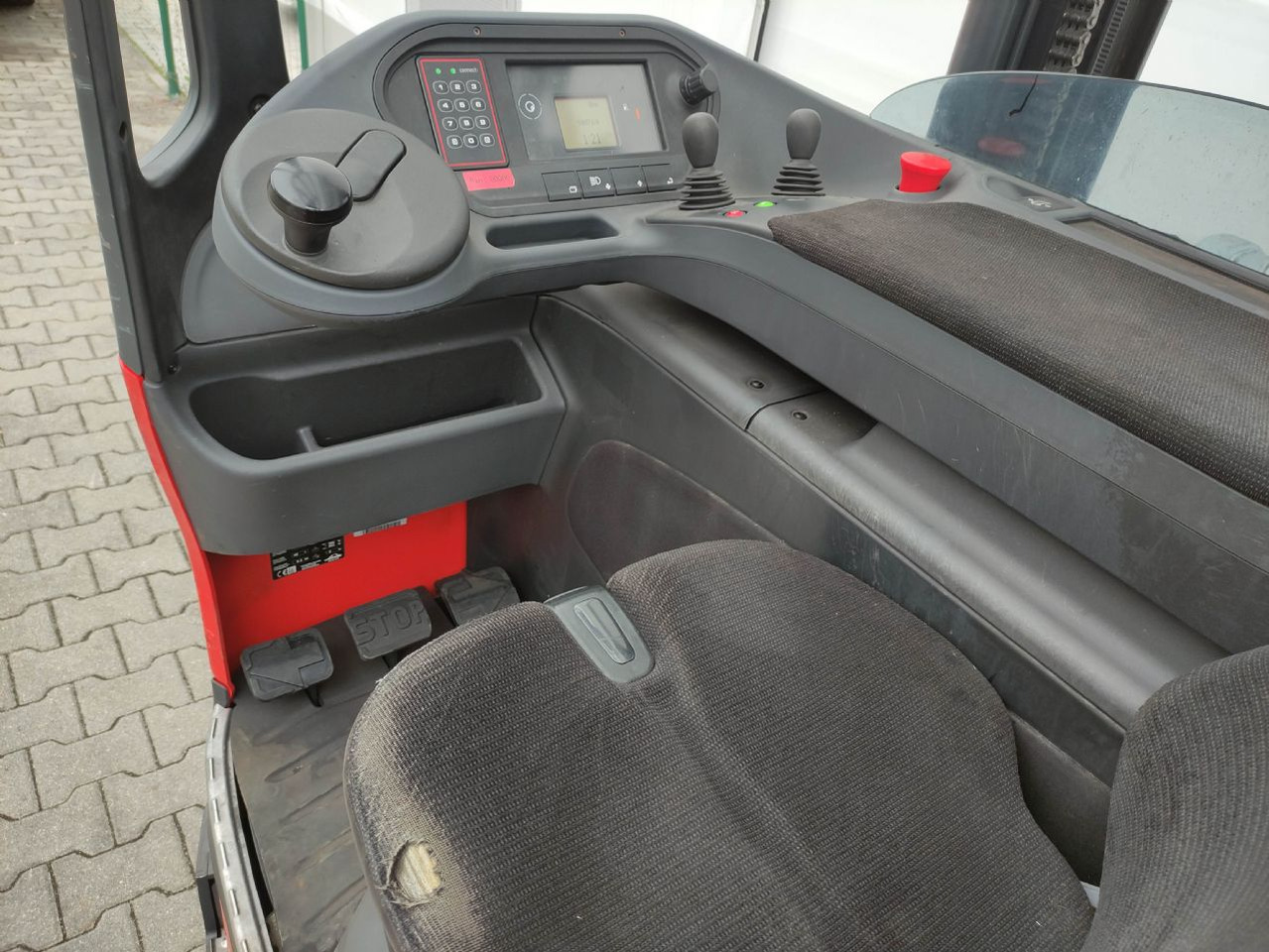 Linde R14G-01-1120 - Ανυψωτικό στενών δρόμων: φωτογραφία 5 Linde R14G-01-1120 - Ανυψωτικό στενών δρόμων: φωτογραφία 5