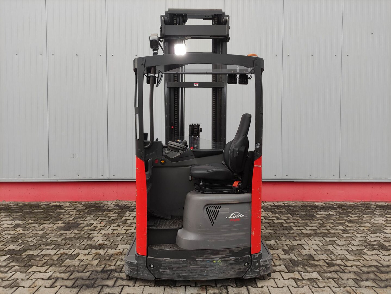 Linde R25F (UFW250TFVRF635) - Ανυψωτικό στενών δρόμων: φωτογραφία 4 Linde R25F (UFW250TFVRF635) - Ανυψωτικό στενών δρόμων: φωτογραφία 4