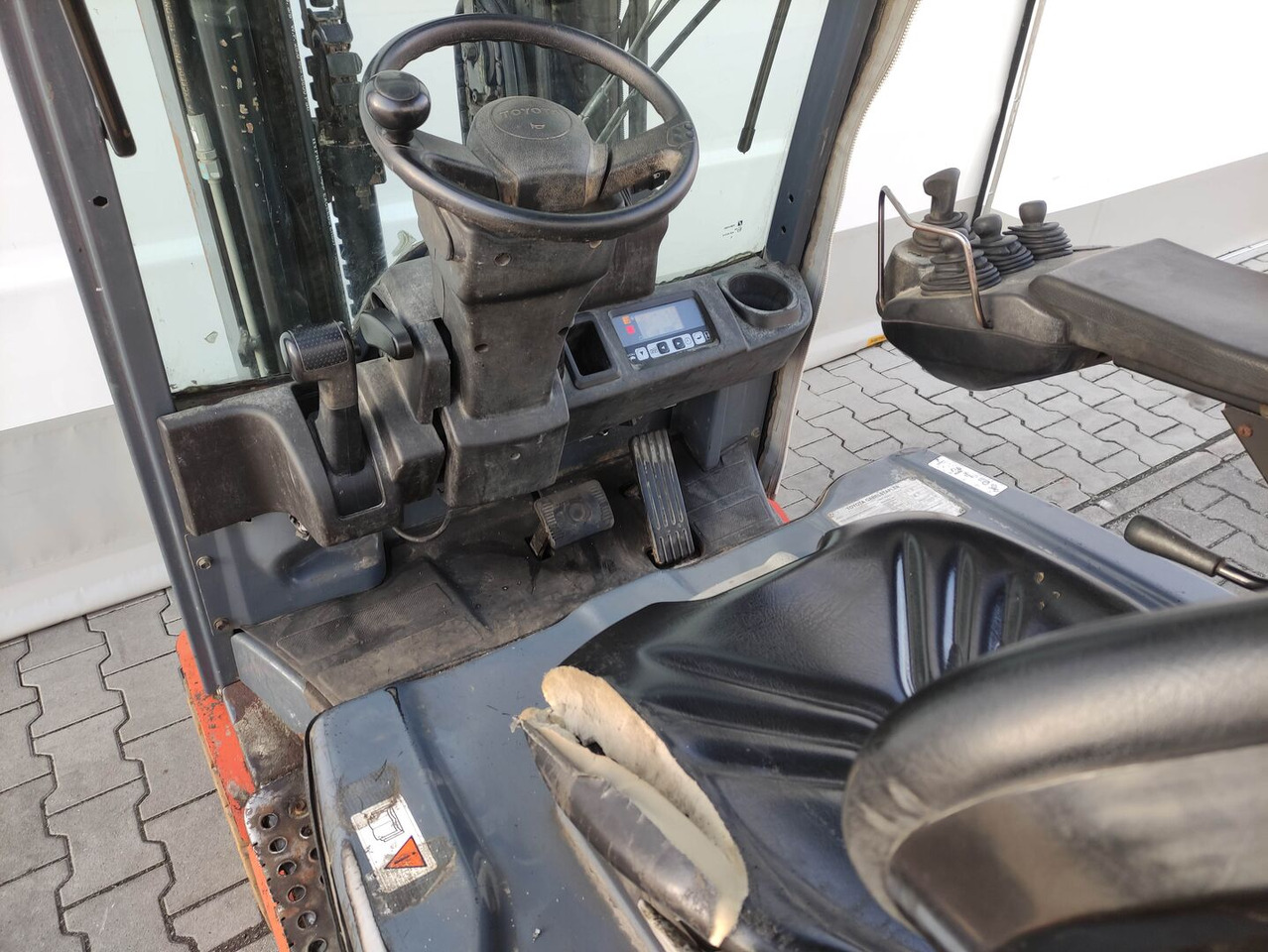 Toyota 8FBMT16 - Ηλεκτροκίνητο περονοφόρο: φωτογραφία 5 Toyota 8FBMT16 - Ηλεκτροκίνητο περονοφόρο: φωτογραφία 5