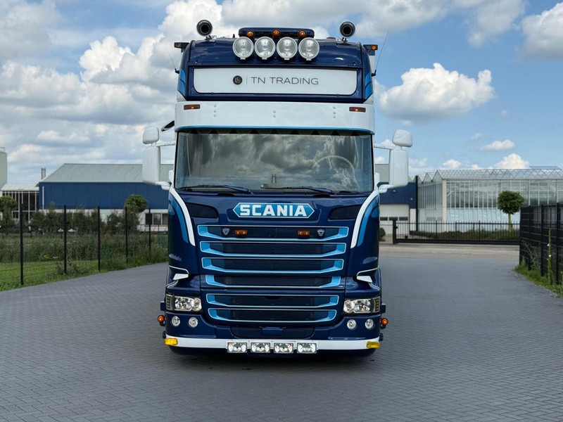 Scania R450 SHOW COMBI, SPECIAL INTERIOR, LIKE NEW, LOW MILEAGE. - Φορτηγό κόφα: φωτογραφία 3 Scania R450 SHOW COMBI, SPECIAL INTERIOR, LIKE NEW, LOW MILEAGE. - Φορτηγό κόφα: φωτογραφία 3