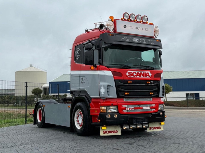 Scania R560 V8 SHOW, TOP, LEREN STOELEN, RETARDER, HANDGESCHAKELD. - Τράκτορας: φωτογραφία 1 Scania R560 V8 SHOW, TOP, LEREN STOELEN, RETARDER, HANDGESCHAKELD. - Τράκτορας: φωτογραφία 1