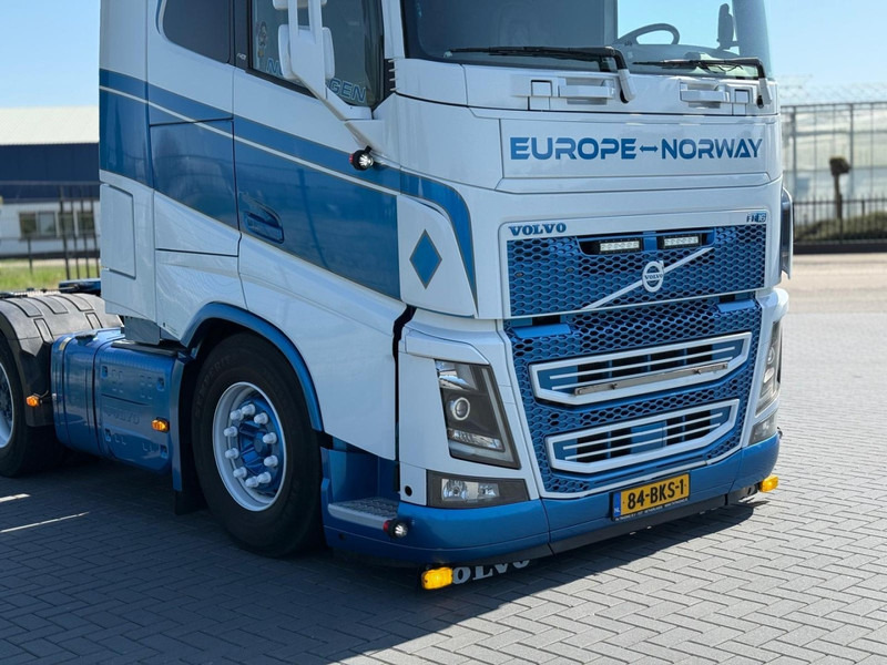 Volvo FH 16.750 FULL AIR, LEATHER, SHOW, TOP CONDITION, XL CABINE. - Τράκτορας: φωτογραφία 5 Volvo FH 16.750 FULL AIR, LEATHER, SHOW, TOP CONDITION, XL CABINE. - Τράκτορας: φωτογραφία 5