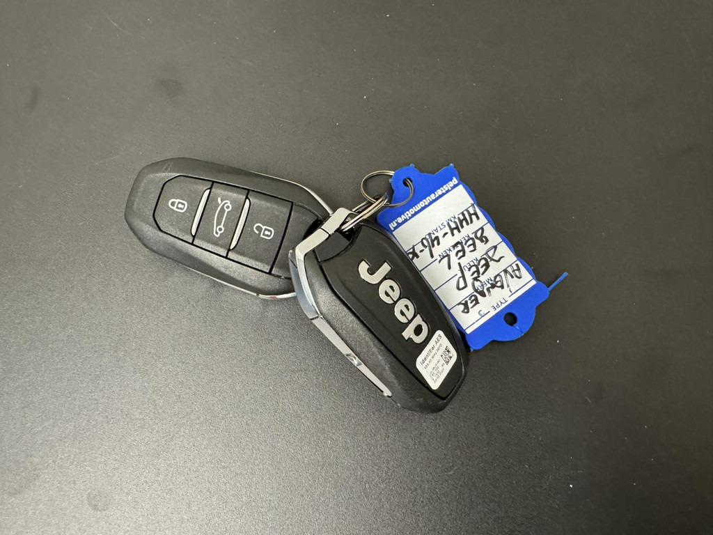 Jeep Avenger-1.2 Altitude Adaptive cruise control Climate control Parkeersensor achter DAB radio - SUV: φωτογραφία 4 Jeep Avenger-1.2 Altitude Adaptive cruise control Climate control Parkeersensor achter DAB radio - SUV: φωτογραφία 4