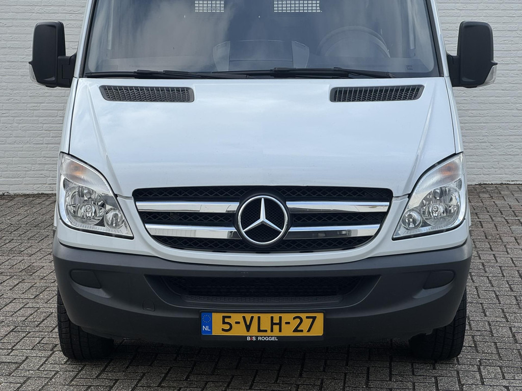 Mercedes-Benz Sprinter-213 2.2 CDI 366 DC 2x Schuifdeur Airco Imperiaal Treeplank Trekhaak 3 Zitplaatsen - Βαν: φωτογραφία 3 Mercedes-Benz Sprinter-213 2.2 CDI 366 DC 2x Schuifdeur Airco Imperiaal Treeplank Trekhaak 3 Zitplaatsen - Βαν: φωτογραφία 3