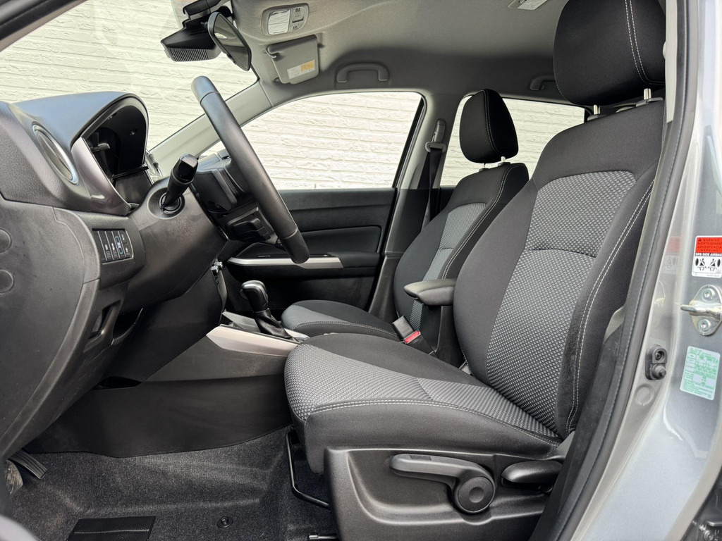 SUV Suzuki Vitara-1.5 Hybrid Select Automaat Adaptive cruise Climate control Apple / Android Stoelverwarming Dodehoekdetectie: φωτογραφία 13 SUV Suzuki Vitara-1.5 Hybrid Select Automaat Adaptive cruise Climate control Apple / Android Stoelverwarming Dodehoekdetectie: φωτογραφία 13