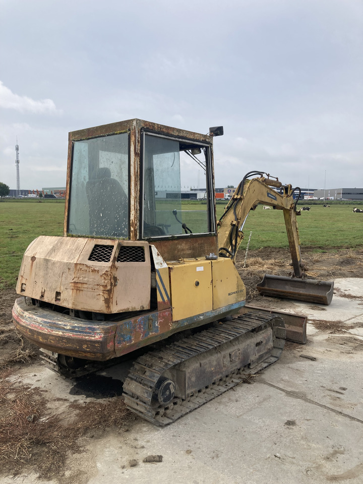 KOMATSU PC30-5 - Μίνι εκσκαφέας: φωτογραφία 2 KOMATSU PC30-5 - Μίνι εκσκαφέας: φωτογραφία 2