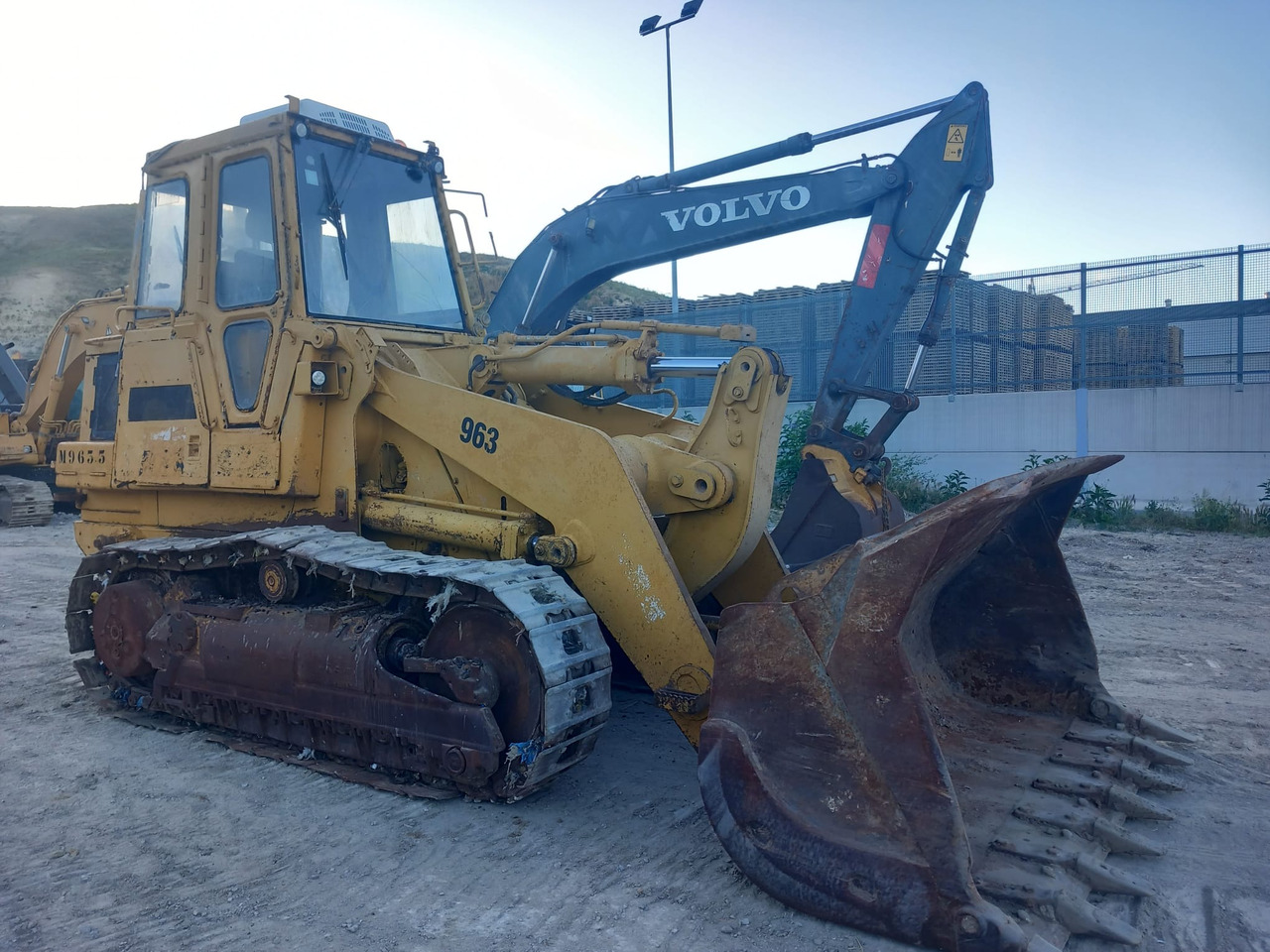 Caterpillar 963 - Ερπυστριοφόρος φορτωτής: φωτογραφία 4 Caterpillar 963 - Ερπυστριοφόρος φορτωτής: φωτογραφία 4