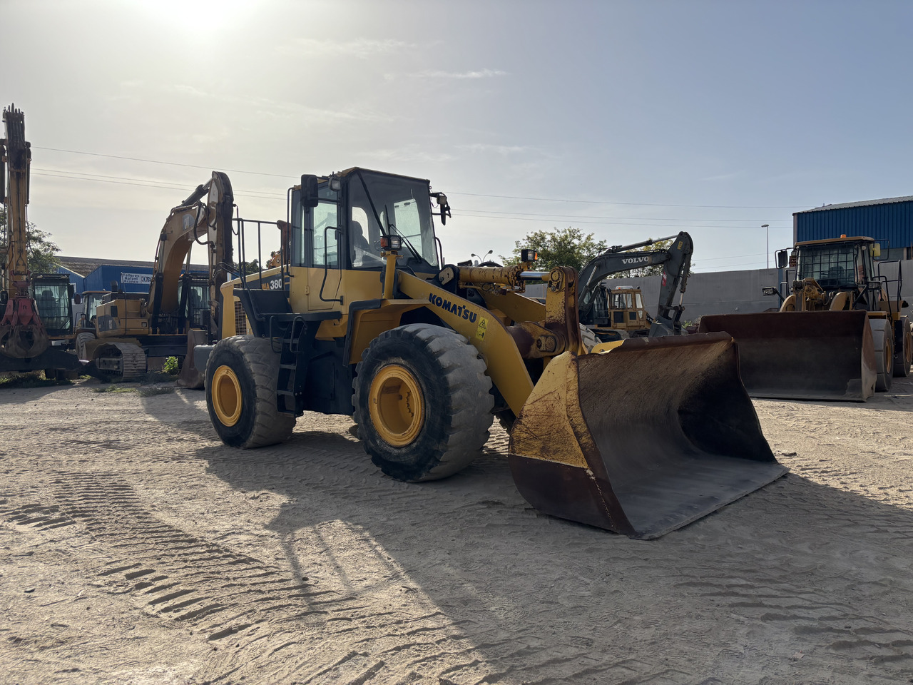 Φορτωτής KOMATSU WA380-6: φωτογραφία 7 Φορτωτής KOMATSU WA380-6: φωτογραφία 7