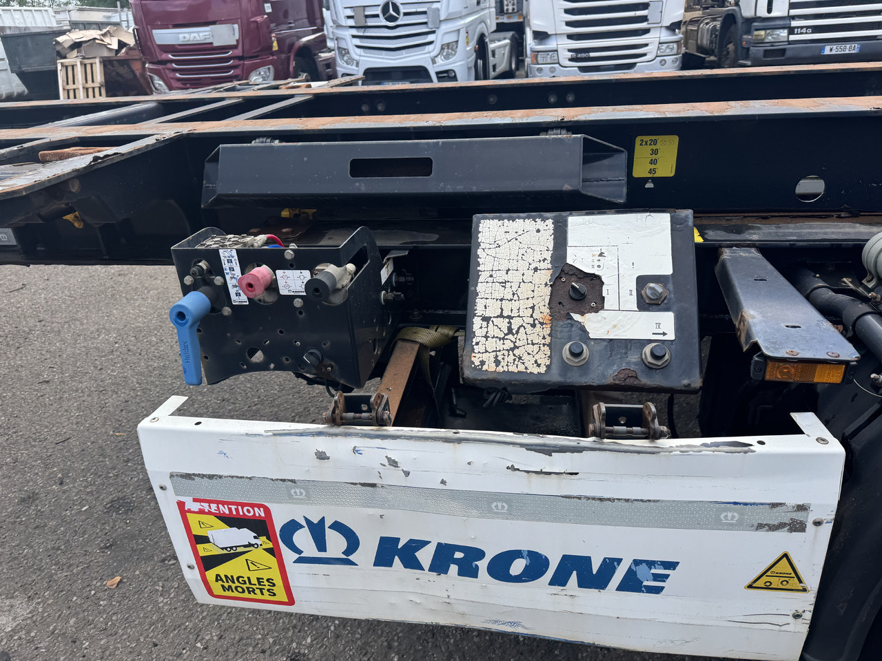 Krone - Επικαθήμενο μεταφοράς εμπορευματοκιβωτίων/ Κινητό αμάξωμα: φωτογραφία 4 Krone - Επικαθήμενο μεταφοράς εμπορευματοκιβωτίων/ Κινητό αμάξωμα: φωτογραφία 4
