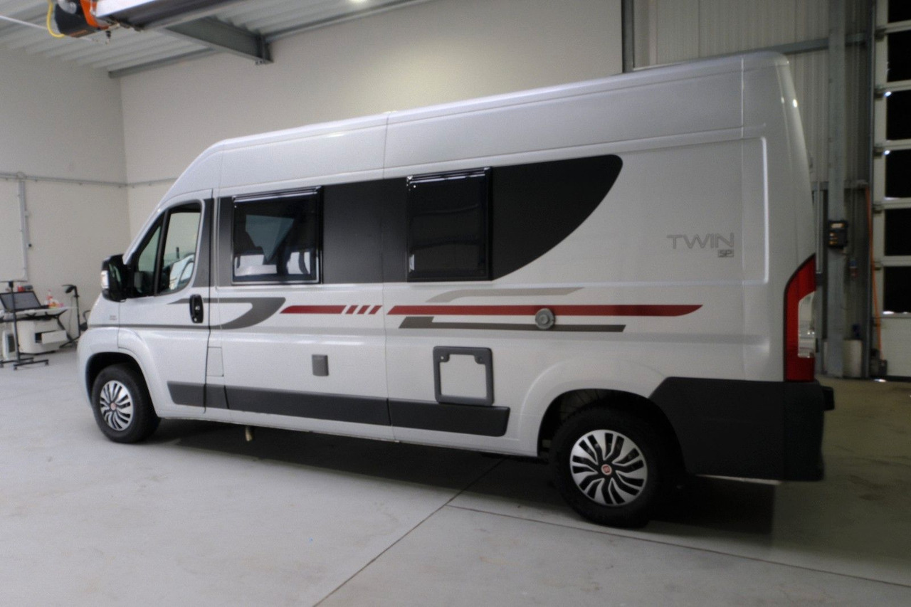 Adria Twin 600/Festbett/Klima/Solar/Markise/Finanz. - Αυτοκινούμενο βαν: φωτογραφία 4 Adria Twin 600/Festbett/Klima/Solar/Markise/Finanz. - Αυτοκινούμενο βαν: φωτογραφία 4