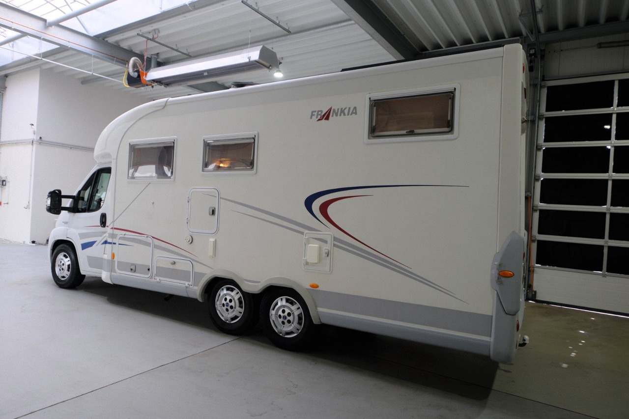 Frankia T 740 BD/Festbett/Garage/Klima/Solar/158 PS - Ημιενιαίο αυτοκινούμενο: φωτογραφία 3 Frankia T 740 BD/Festbett/Garage/Klima/Solar/158 PS - Ημιενιαίο αυτοκινούμενο: φωτογραφία 3