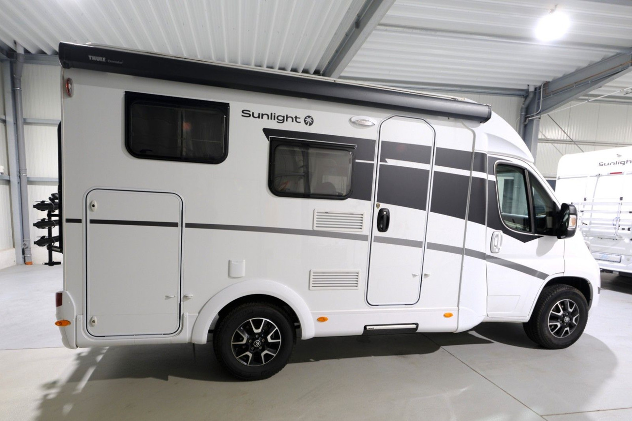 Sunlight V 60 Adventure Edition/Festbett/Garage/Klima/TOP - Ημιενιαίο αυτοκινούμενο: φωτογραφία 3 Sunlight V 60 Adventure Edition/Festbett/Garage/Klima/TOP - Ημιενιαίο αυτοκινούμενο: φωτογραφία 3
