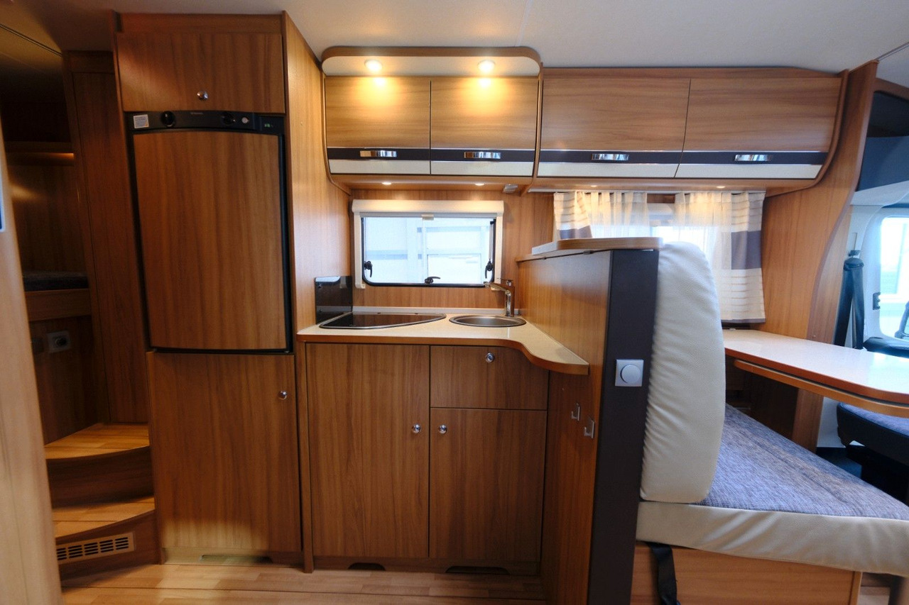 Καινούριο Ημιενιαίο αυτοκινούμενο Weinsberg CaraLoft 650 MG/Festbett/Garage/Klima/Markise: φωτογραφία 17