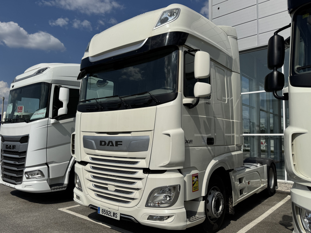 DAF XF 530 Super Space Cab - Τράκτορας: φωτογραφία 2 DAF XF 530 Super Space Cab - Τράκτορας: φωτογραφία 2