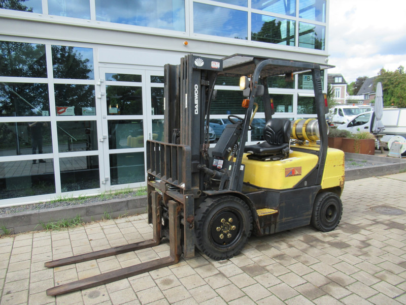 Daewoo G30P-3 Heftruck LPG - Υγραεριοκίνητο περονοφόρο: φωτογραφία 2 Daewoo G30P-3 Heftruck LPG - Υγραεριοκίνητο περονοφόρο: φωτογραφία 2