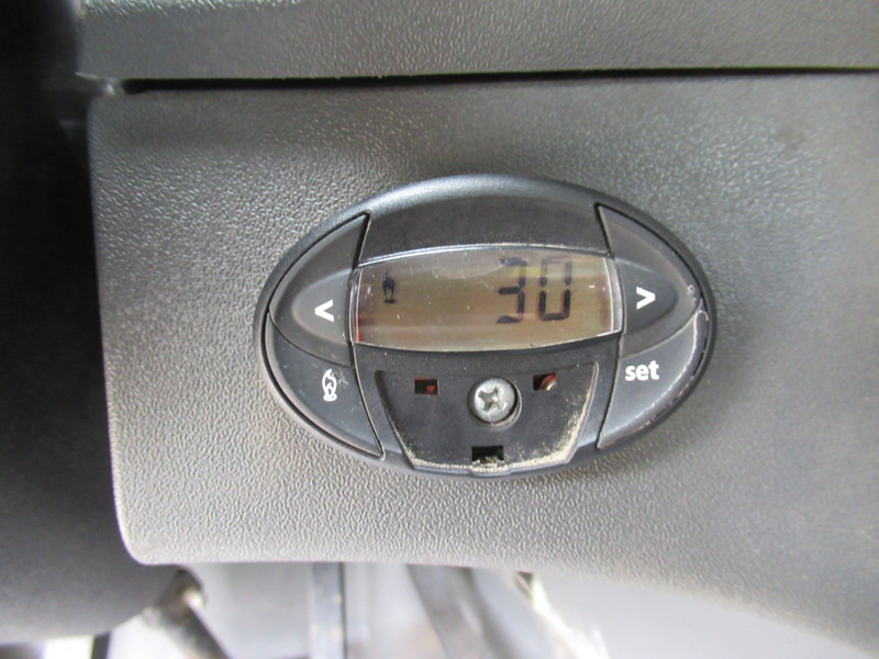 Μικρό φορτηγό με καρότσα, Διπλοκάμπινο ελαφρύ επαγγελματικό Iveco Daily 29L13 2.3HPi 93KW 345 DOKA Dubbelcabine: φωτογραφία 11 Μικρό φορτηγό με καρότσα, Διπλοκάμπινο ελαφρύ επαγγελματικό Iveco Daily 29L13 2.3HPi 93KW 345 DOKA Dubbelcabine: φωτογραφία 11