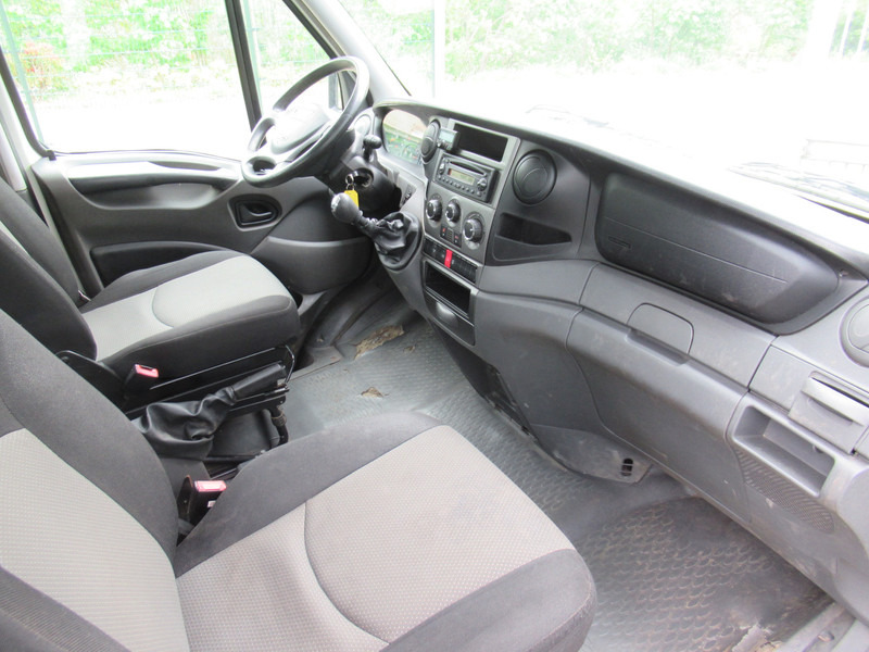 Μικρό φορτηγό με καρότσα, Διπλοκάμπινο ελαφρύ επαγγελματικό Iveco Daily 29L13 2.3HPi 93KW 345 DOKA Dubbelcabine: φωτογραφία 7 Μικρό φορτηγό με καρότσα, Διπλοκάμπινο ελαφρύ επαγγελματικό Iveco Daily 29L13 2.3HPi 93KW 345 DOKA Dubbelcabine: φωτογραφία 7